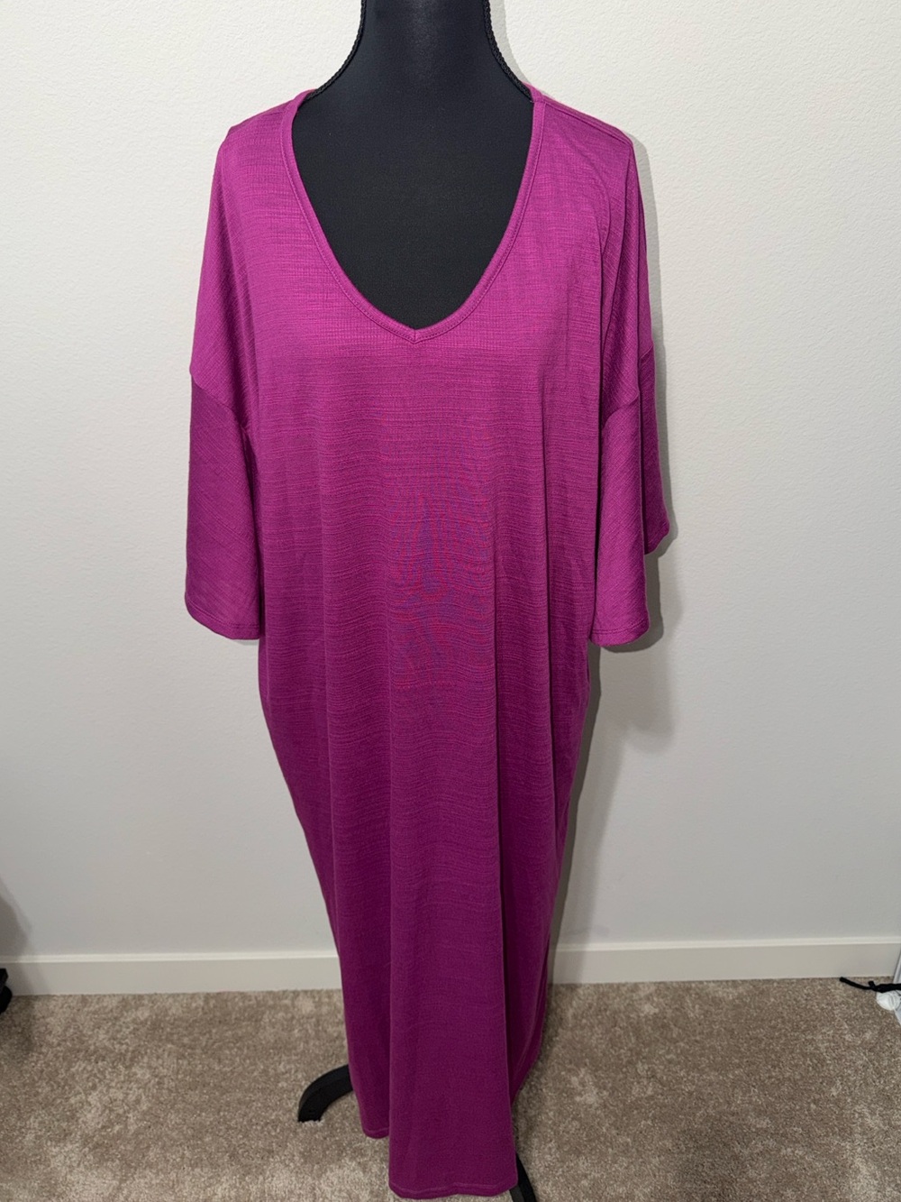 NWOT Women's Oversized V-Neck Knit Caftan with pockets SU1